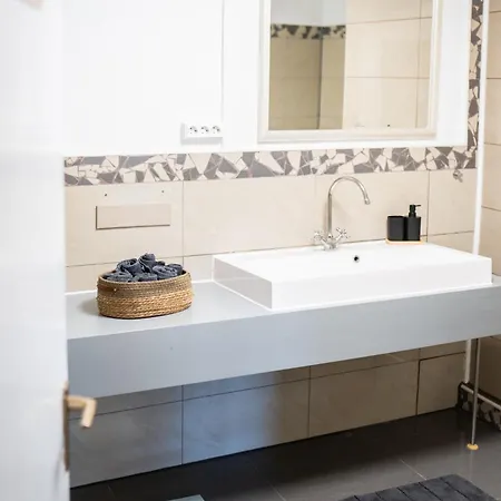 Cozy Hideaway 170 Qm - 5 Min Zur Autobahn - Self Check-in Budingen