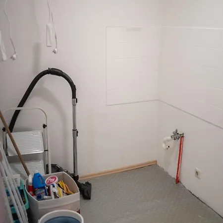 Cozy Hideaway -5 Min Zur Autobahn - Self Check-in Apartment *