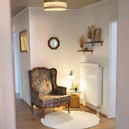 Cozy Hideaway -5 Min Zur Autobahn - Self Check-in 公寓 Büdingen