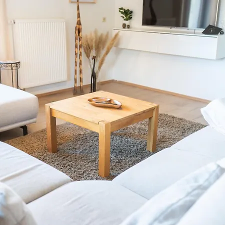Cozy Hideaway -5 Min Zur Autobahn - Self Check-in Apartment Budingen