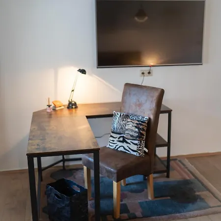 Cozy Hideaway -5 Min Zur Autobahn - Self Check-in Budingen