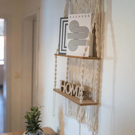 Cozy Hideaway -5 Min Zur Autobahn - Self Check-in 公寓 *