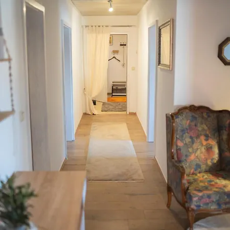 Cozy Apartment Hideaway 170 Qm - 5 Min Zur Autobahn - Self Check-In *