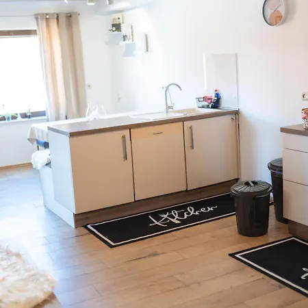 Cozy Hideaway -5 Min Zur Autobahn - Self Check-in 公寓