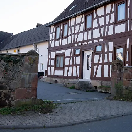 7 Gemuetliche Betten 170 Qm 5 Min Zur Autobahn Self Check In Appartement Büdingen