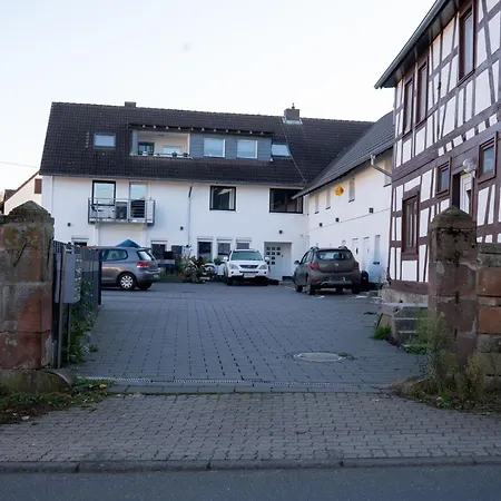 Appartement 7 Gemuetliche Betten 170 Qm 5 Min Zur Autobahn Self Check In