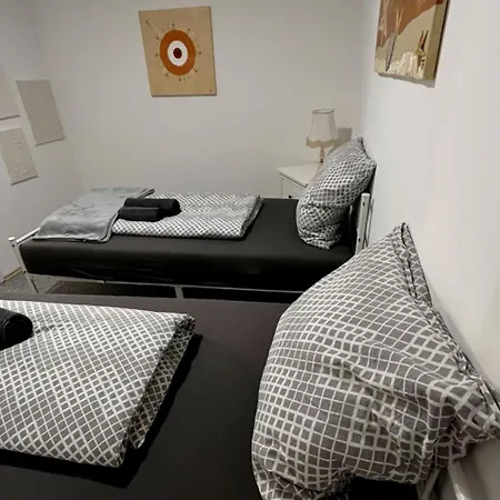 Cozy Apartment Hideaway 170 Qm - 5 Min Zur Autobahn - Self Check-In Apartamento