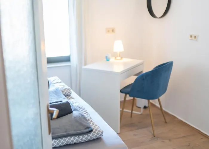 Cozy Hideaway 170 Qm - 5 Min Zur Autobahn - Self Check-in Lägenhet