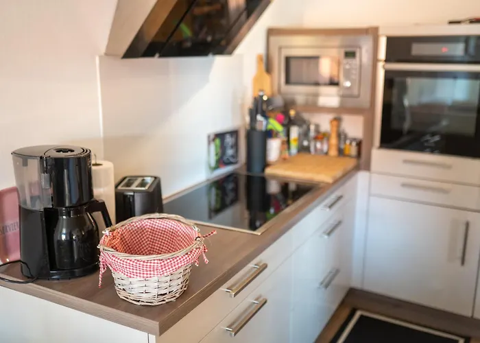 Lägenhet Cozy Hideaway 170 Qm - 5 Min Zur Autobahn - Self Check-in *