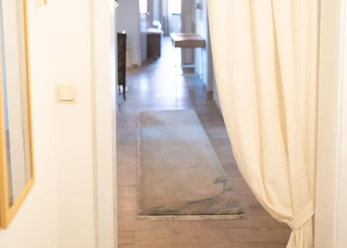 Cozy Hideaway 170 Qm - 5 Min Zur Autobahn - Self Check-in Lägenhet