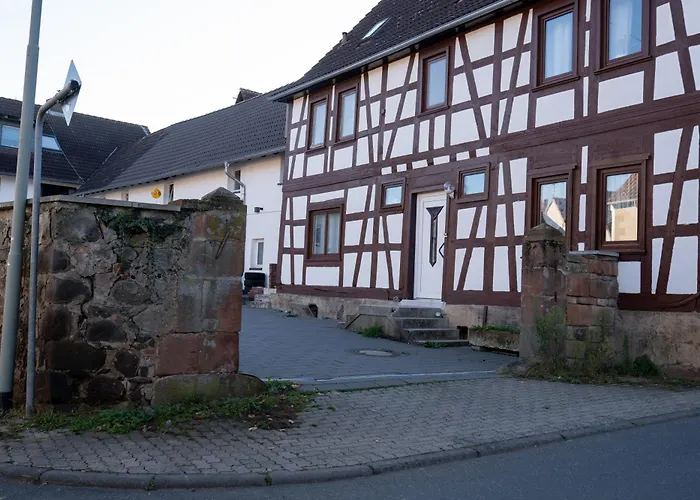 Cozy Hideaway 170 Qm - 5 Min Zur Autobahn - Self Check-in Lägenhet Büdingen